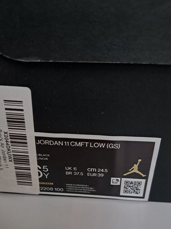 Air Jordan 11 CMFT Low Size 6.5Y Big Kids' Leather Shoes Sneakers DV2208-100 EUC - Picture 9 of 13